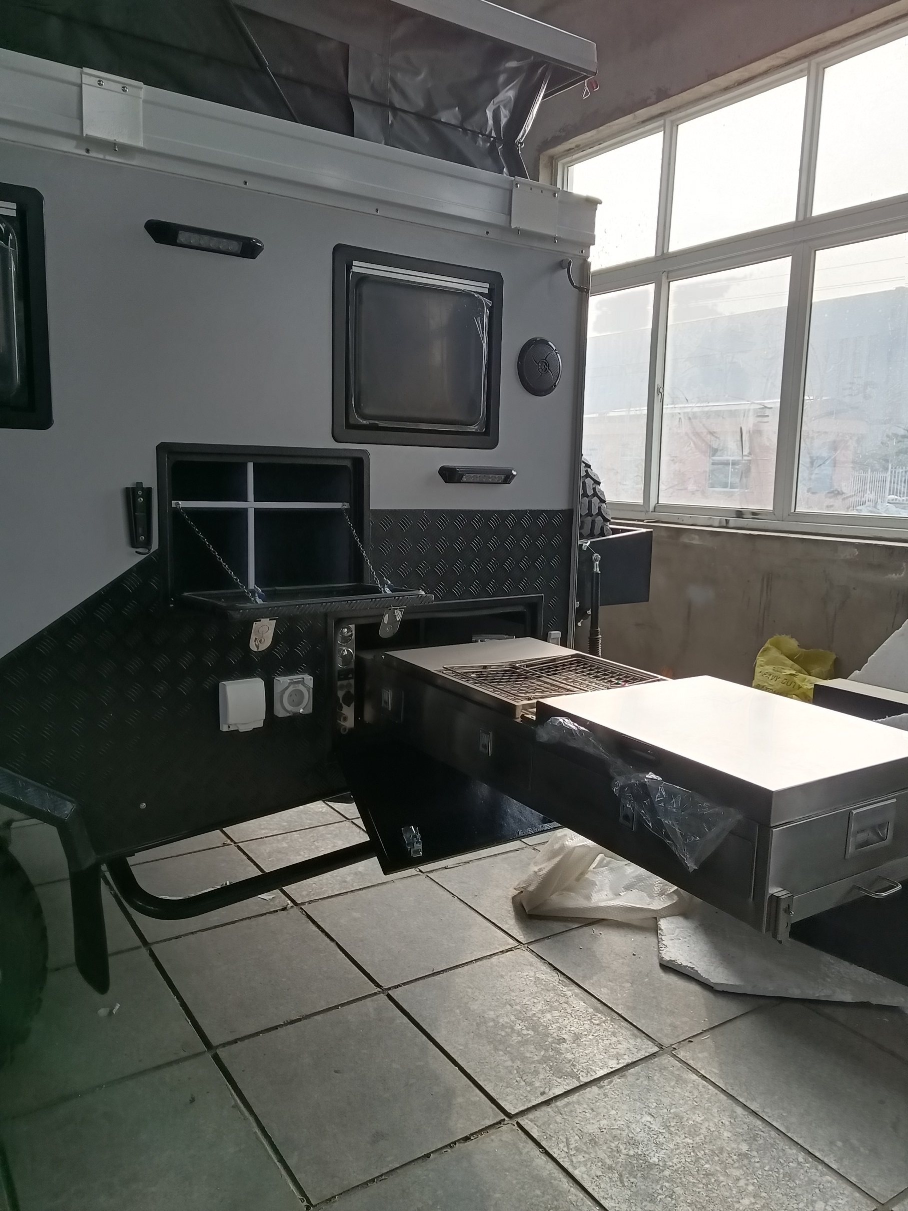 slide out kitchen